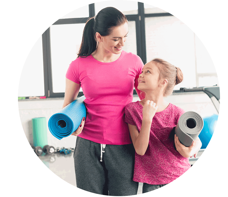 mother-daughter-with-yoga-mats